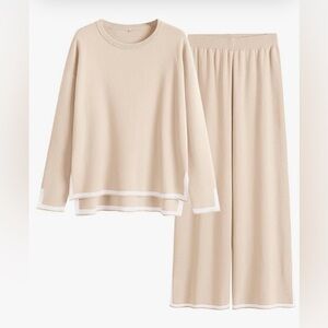 NWT-CARACILIA-TWO PIECE LOUNGE SET-SIZE MEDIUM